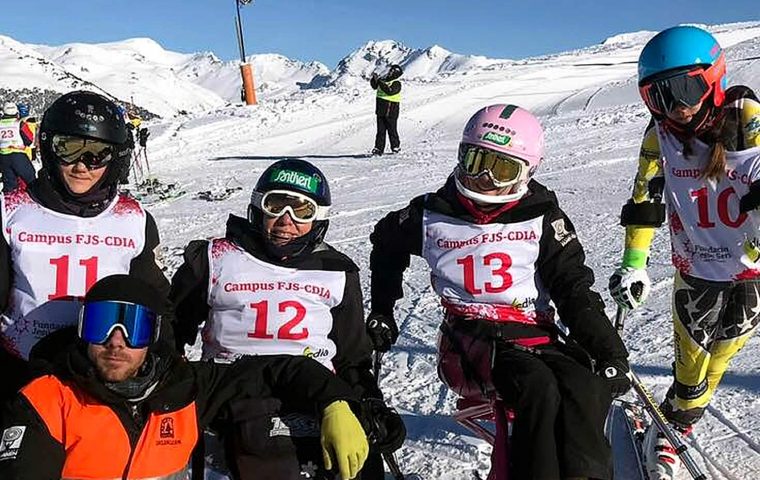 5 medallas para el Equipo de Competición de Esquí Alpino Adaptado de la Fundación También en la primera prueba de Copa de España.