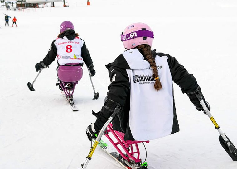 Medallas para Audrey Pascual, Irene Villa y María Martín-Granizo en la primera prueba Copa de España Inclusiva 2020 de esquí alpino adaptado.