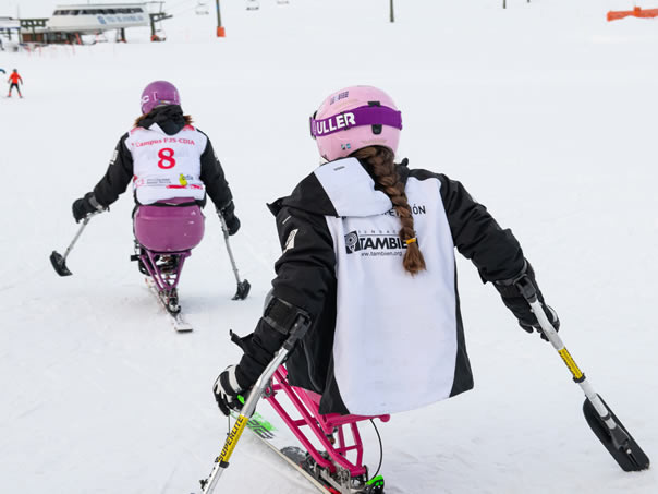 Actividades otoño de la Fundación También: inicio de la temporada de esquí adaptado