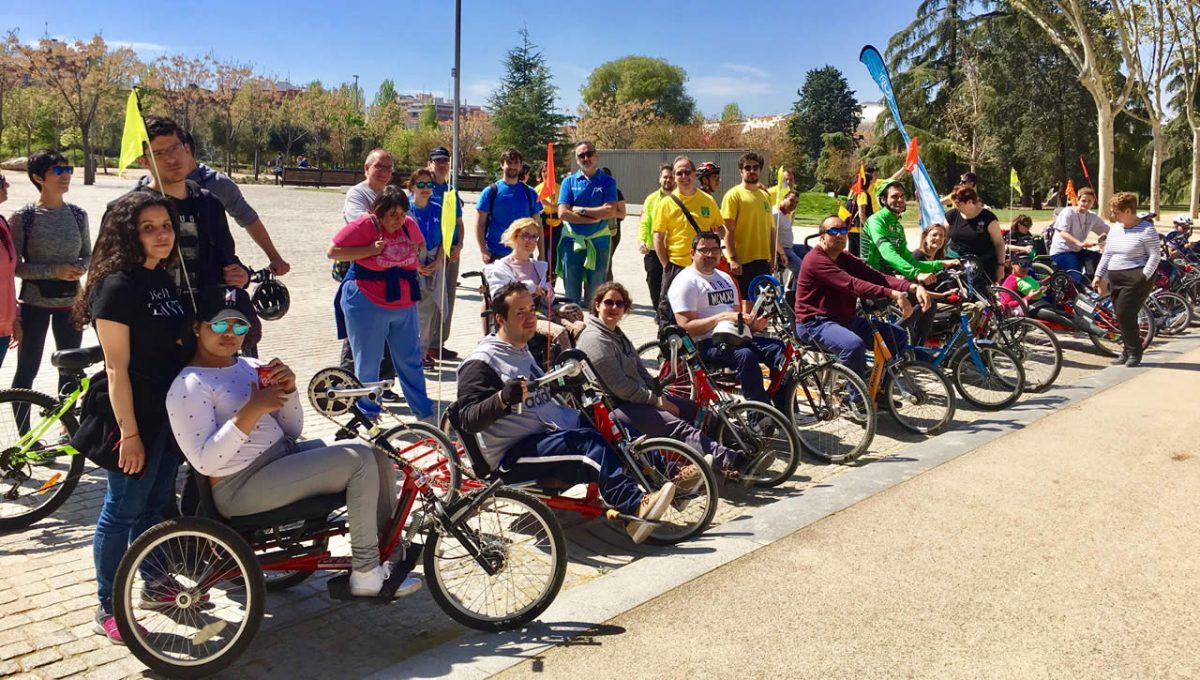 Actividades otoño de la Fundación También: ciclismo adaptado en Madrid Río