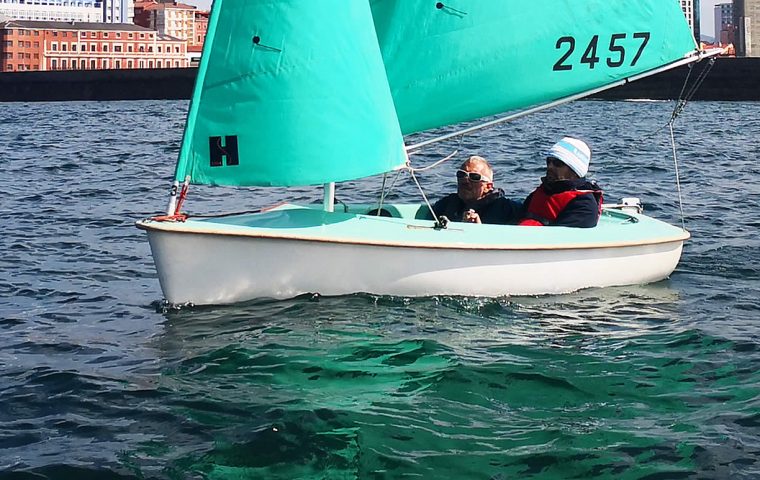 Equipo de vela adaptada Fundación También, ganador de a prueba de dobles en la Clase Internacional Hansa 303 de la Copa de España de Vela Adaptada 2020