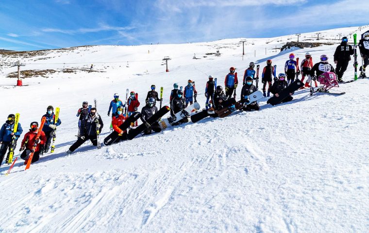 Programa de Tecnificación de Esquí Adaptado y Snowboard en Sierra Nevada