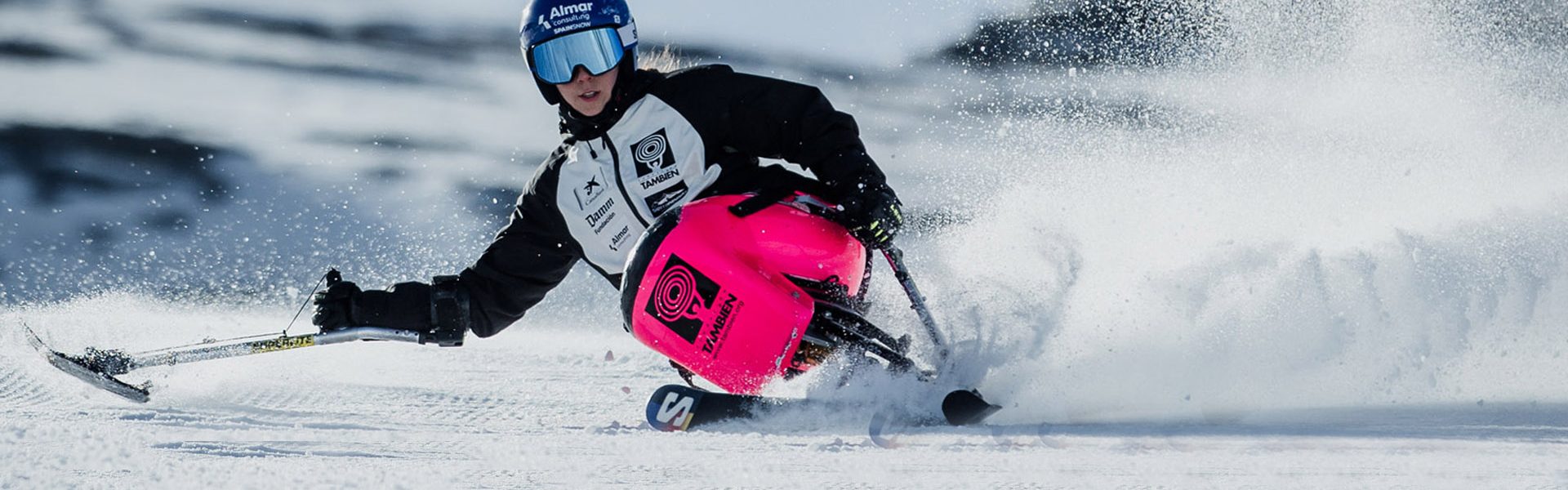 EQUIPO FUNDACIÓN TAMBIÉN COMPETICIÓN ESQUÍ & SNOWBOARD ADAPTADO