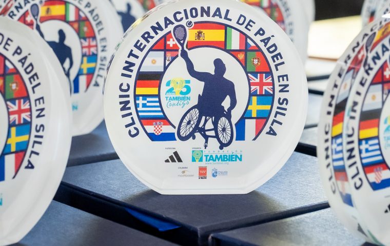 CLINIC_INTERNACIONAL_PADEL_EN_SILLA_FT