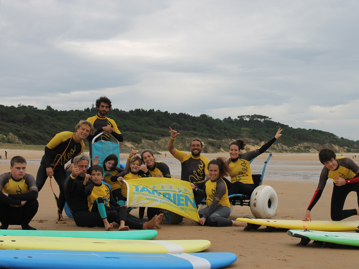 CURSO_DE_INICIACION_SURF_ADAPTADO_FUNDACION_TAMBIEN