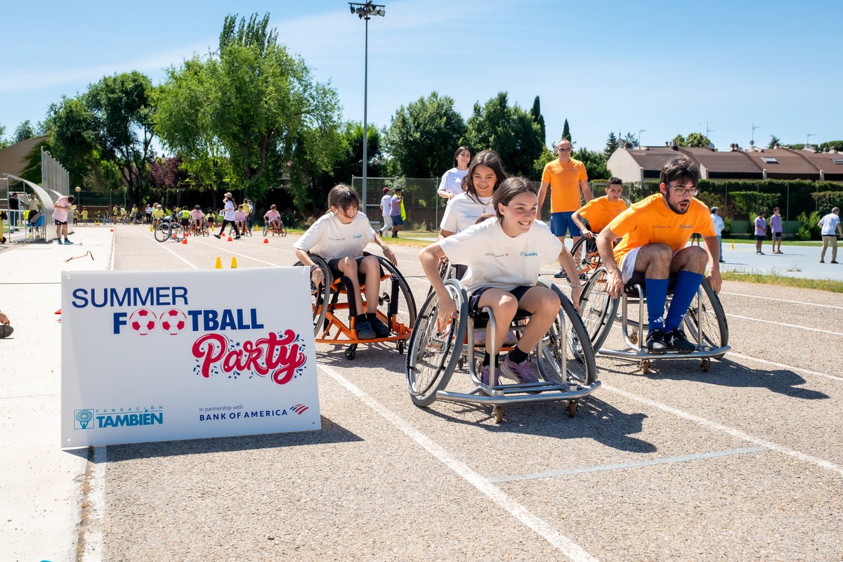 SUMMER FOOTBAL PARTY