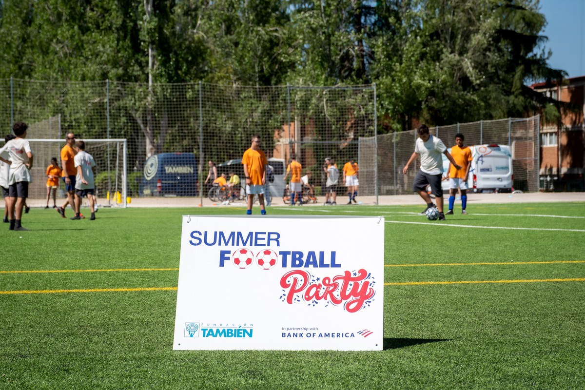 SUMMER FOOTBAL PARTY