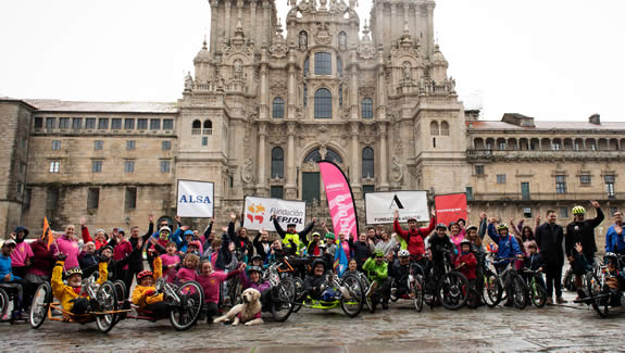 80 pregrinos realizaron las cinco etapas del Camino de Santiago en bicicletas adaptadas.
